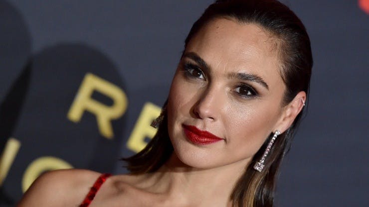 Gal Gadot comenzó a actuar al año de haber terminado el servicio militar.