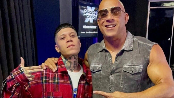 El músico fue criticado por "abandonar a la familia" tras publicar una foto con Vin Diesel