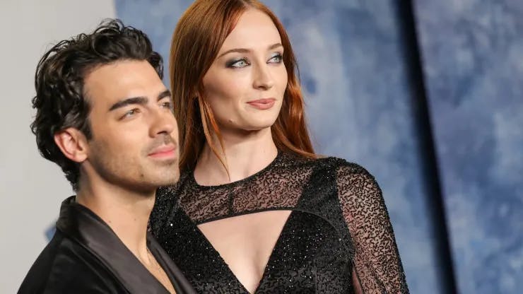 La historia de amor de Joe Jonas y Sophie Turner terminó en un enfrentamiento abierto.
