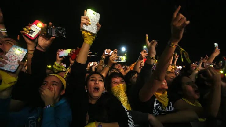 SANTIAGO, CHILE – MARCH 30:  Fans of Twenty one pilots during day 2 of Lollapalooza Chile 2019 at parque O'higgins on March 30, 2019 in Santiago, Chile. (Photo by Marcelo Hernandez/Getty Images)
