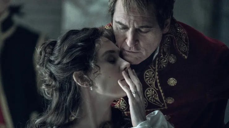 Napoleón y Josephine. Joaquin Phoenix y Vanessa Kirby, en la película de Ridley Scott.
